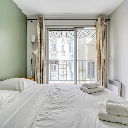 Spacious & Cozy - Trocadero Passy Parijs