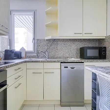 Spacious & Cozy - Trocadero Passy Apartment Paris