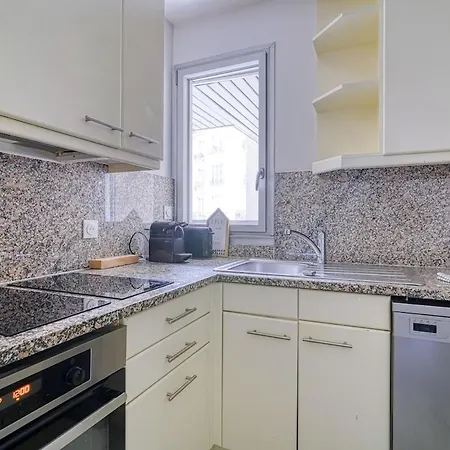 Spacious & Cozy - Trocadero Passy Apartment